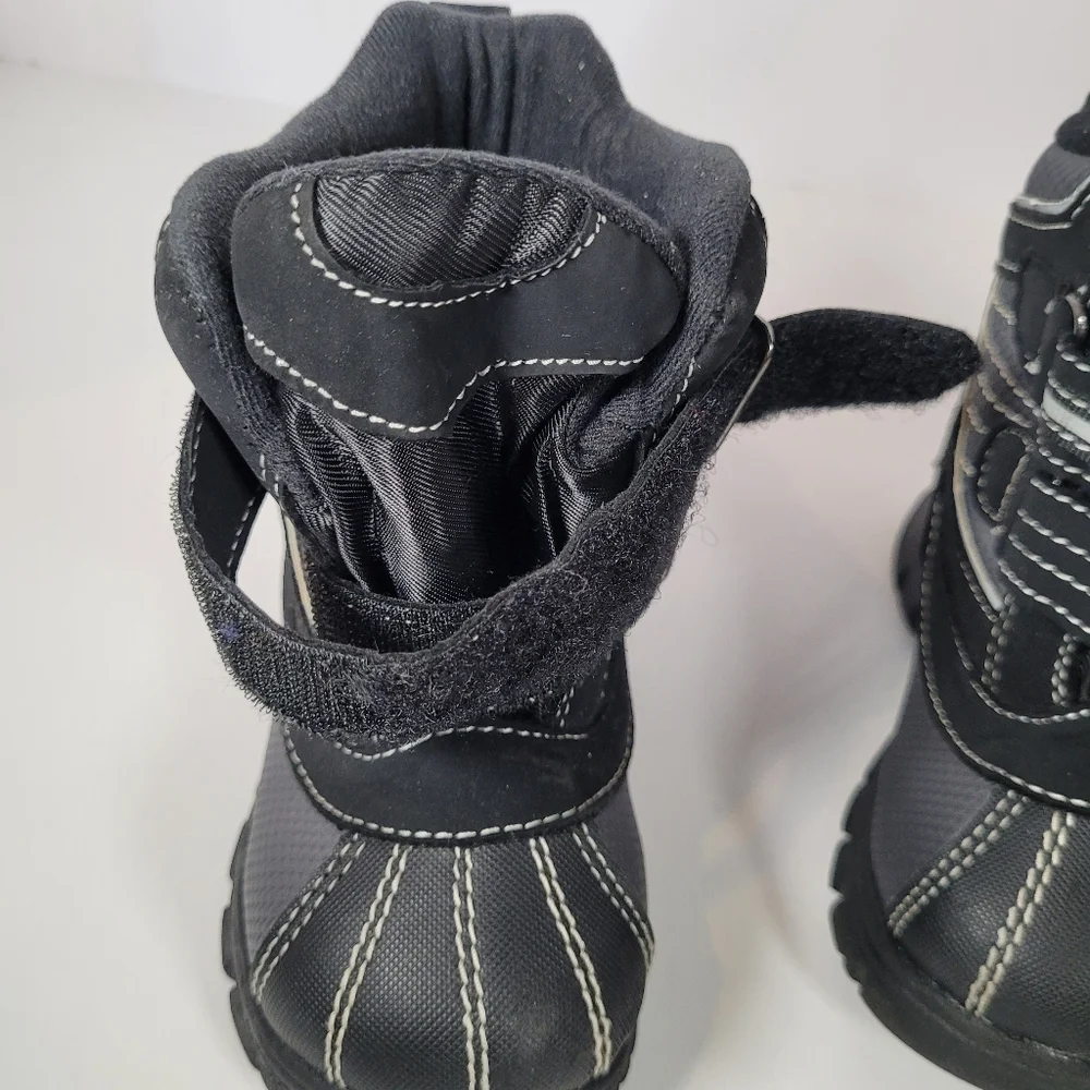 Unisex Youth The Children's Place Snow Boots Black Silver Gray Shoes Size 9 Kids
